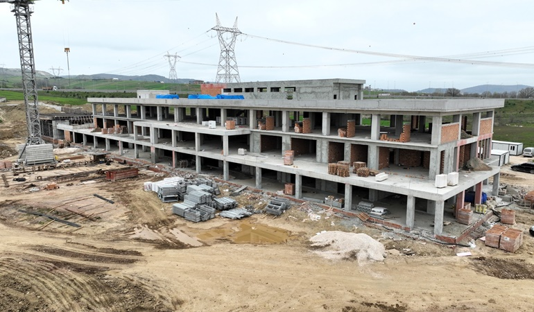 Körfez Sevindikli’deki spor üssü şekilleniyor 