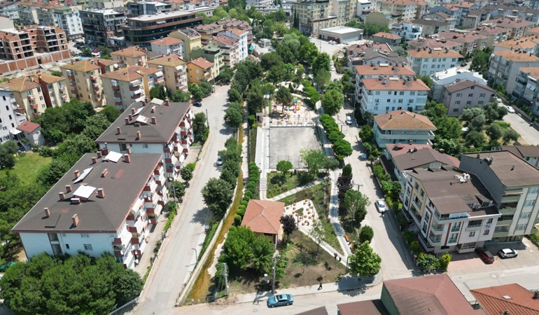 Körfez Yarımca Meydanında sona doğru