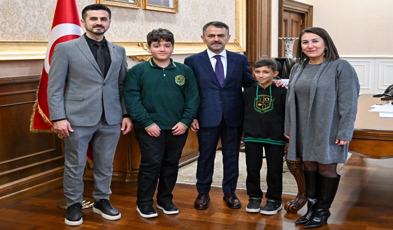 Körfez Yeşil Vadi Koleji’nden Vali Aktaş’a ziyaret