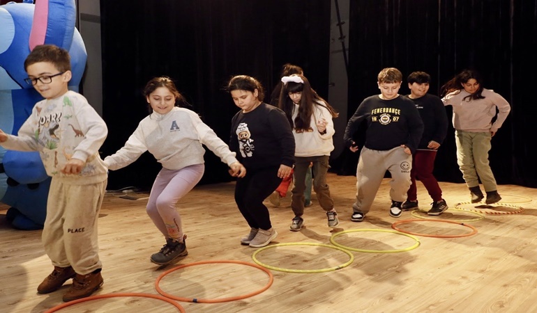 Körfezli çocuklar doyasıya eğlendi