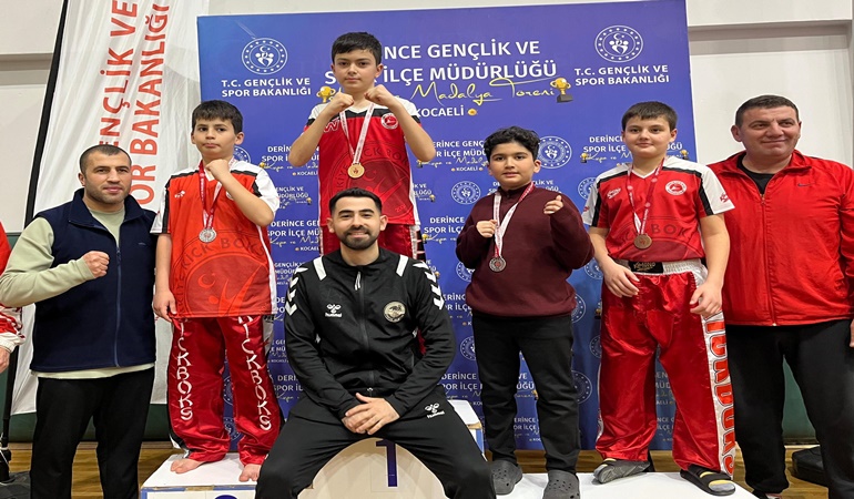 Körfezli Rafet Kick Boksta Türkiye şampiyonu oldu