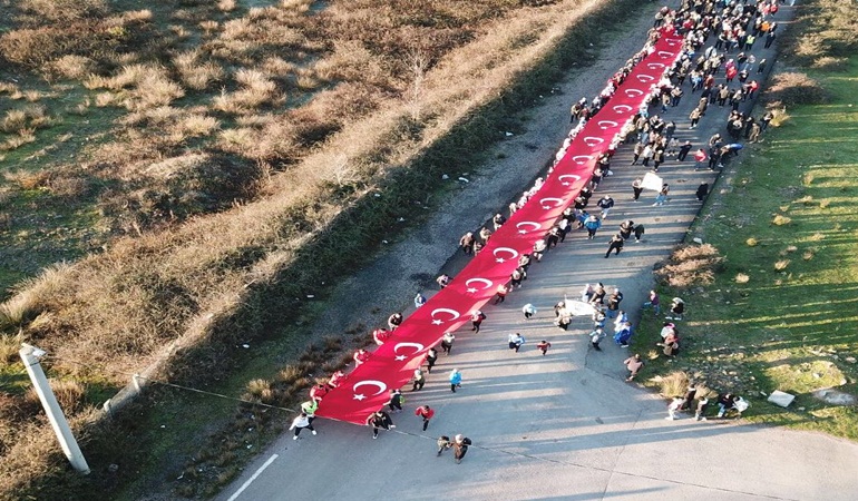 Körfezliler Sarıkamış Şehitleri için yürüdü