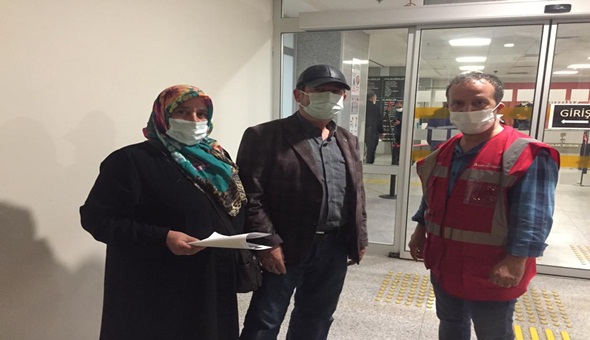 Korona aşısı olmaya İzmit Belediyesi ile gittiler