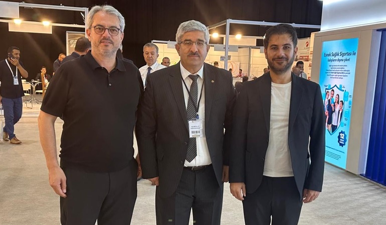 KOTO Başkanı Bulut İzmir’deki o zirveye katıldı