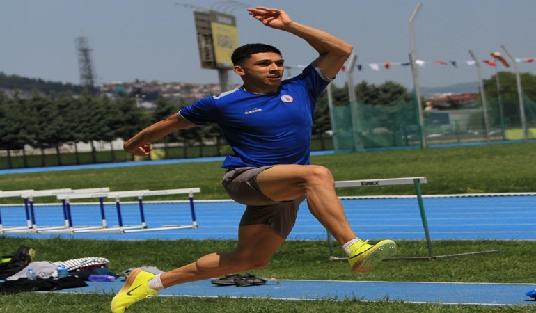 KOTO Okulu öğrencisi Durul Atletizm’de Türkiye ikincisi oldu