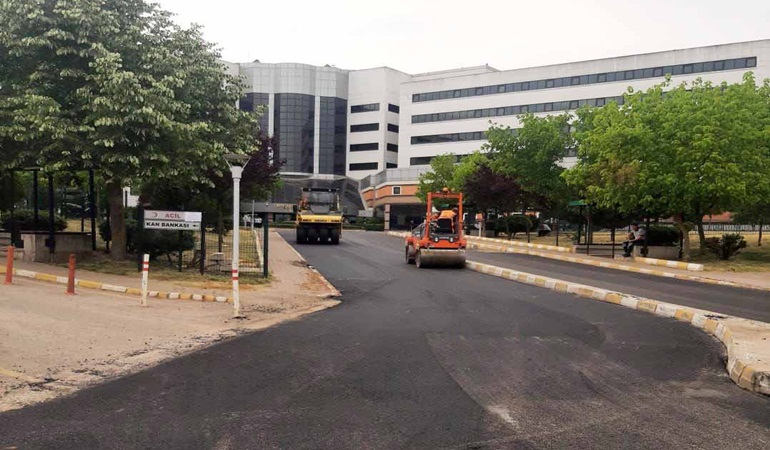 KOÜ Tıp Fakültesi girişi asfaltlandı
