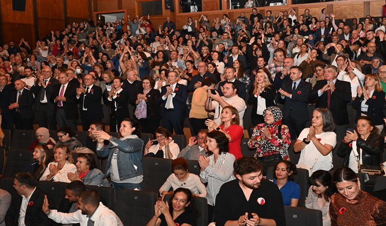 KSO’da Atatürk’ün sevdiği şarkılar konseri büyük beğeni topladı