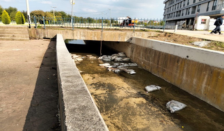 Kule Deresi çuvallı dere oldu!