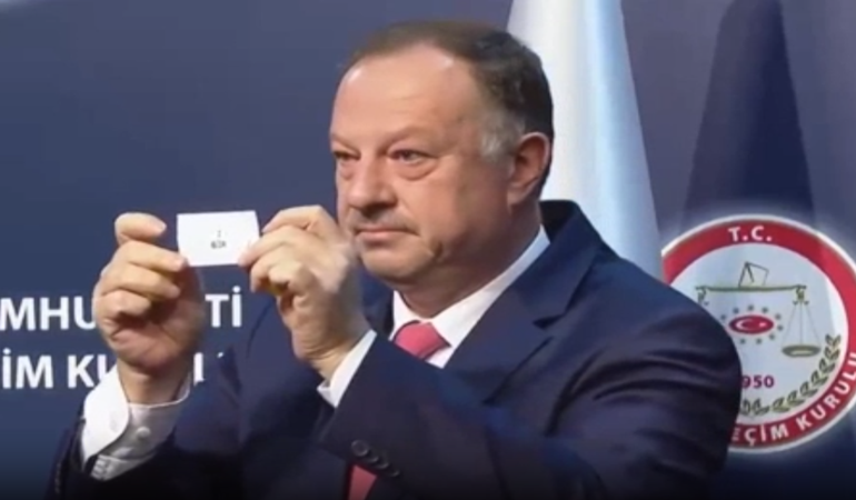 Kuradan AKP 1. sırada çıksın diye önceden ayarlama mı yapılıyor?