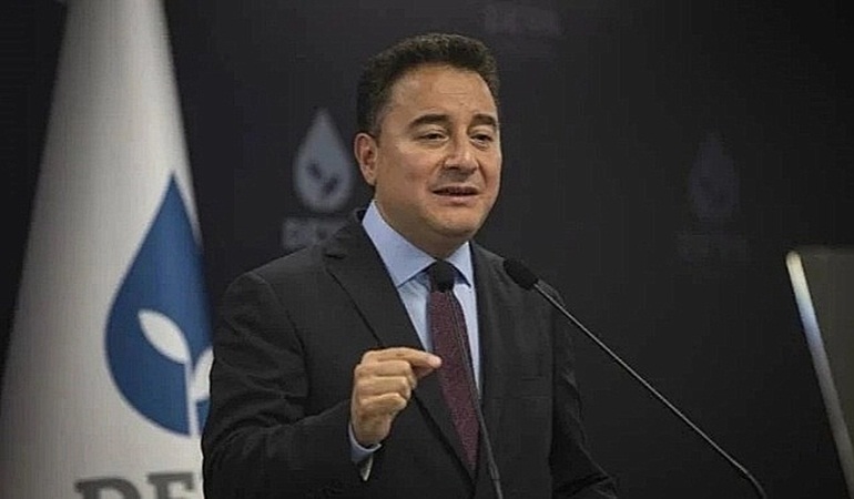 Kürt sorunu var ve çözümü eşit vatandaşlıktan geçiyor