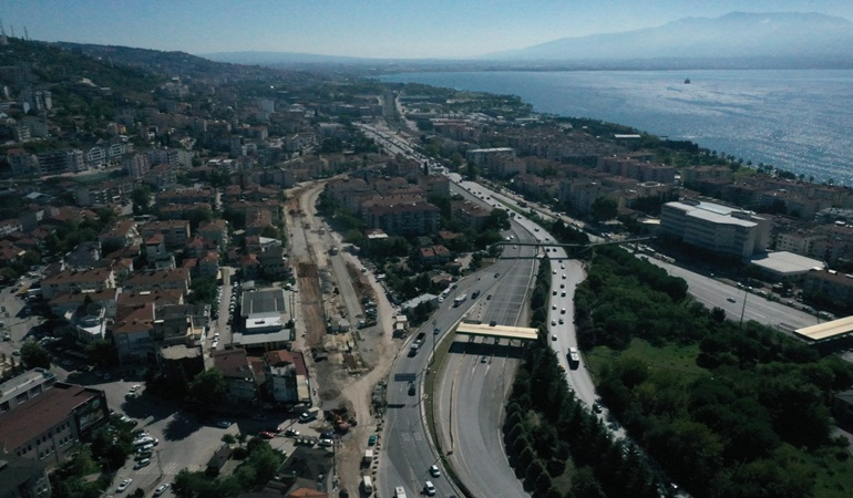 Kuruçeşme Tramvay Hattı’nda çelik kirişler montaja hazırlanıyor