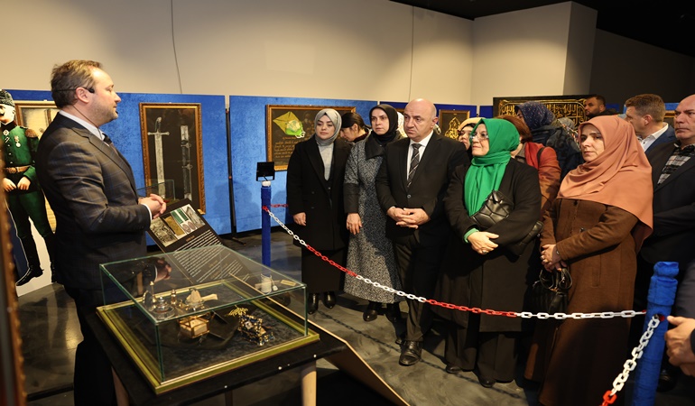 Kutsal Emanetler sergisi Darıca’da açıldı