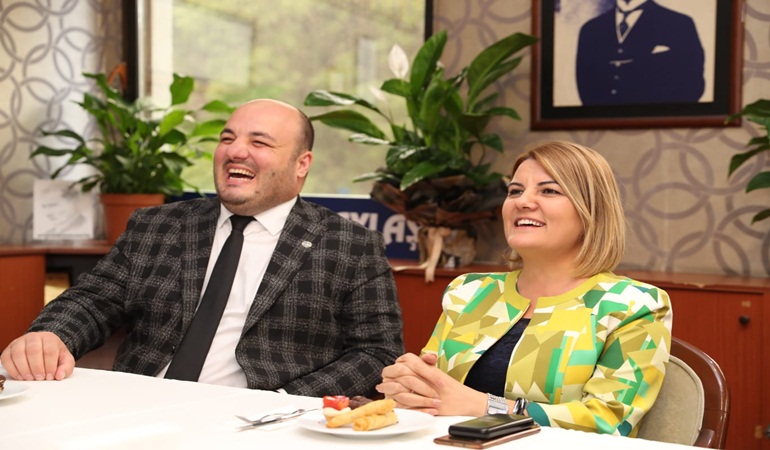 Leyla Hanım filminin galasını birlikte yapacağız