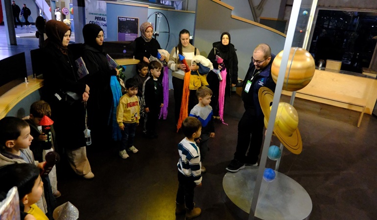 Lokomotif Çocuk Köyü’nün minikleri bilimle buluştu