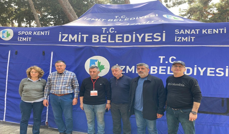 Lütfü Savaş, İzmit Belediyesinin Defne’deki alanını ziyaret etti