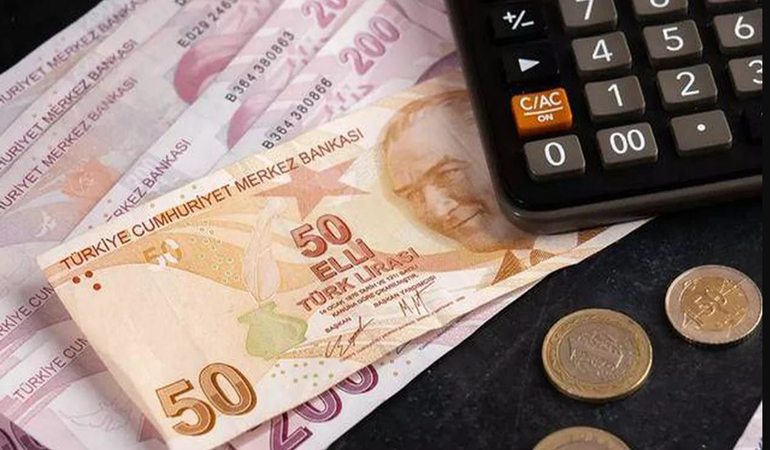 Maaş zam farkları hesaplara yatıyor