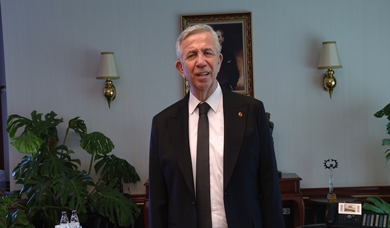 Mansur Yavaş’tan Başkan Hürriyet’e tam destek!