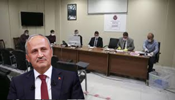 Maskeli, eldivenli ihale yüzünden mi görevden alındı?