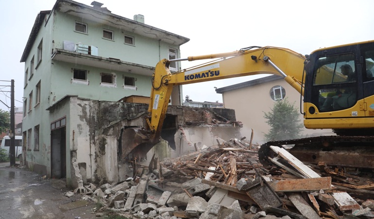 Mehmet Ali Paşa’daki yıkımda son 3 bina