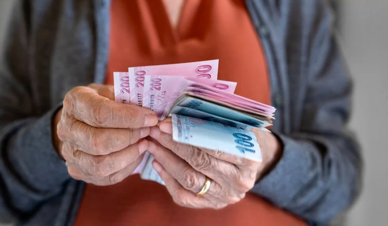 Memur ve emeklinin maaşı netleşmeye başladı