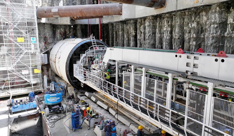 Metro için aynı anda tünel kazılacak!