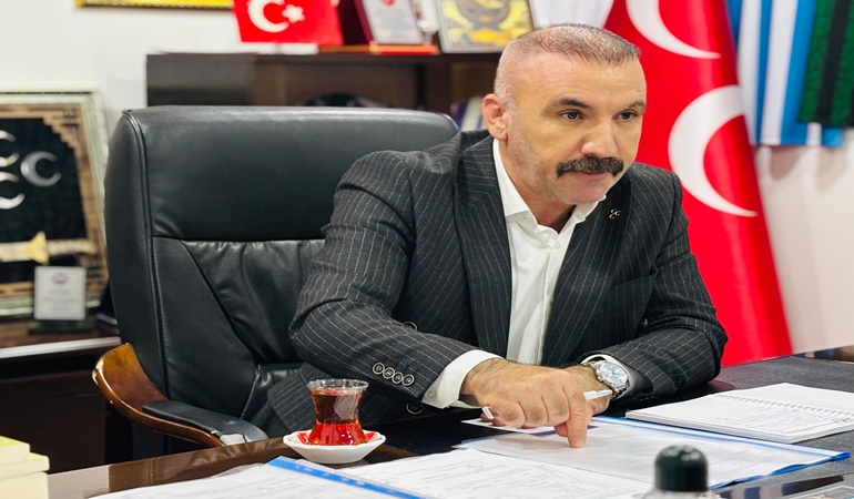 MHP Dilovası İlçe Başkanı Turhan: Atatürk ve Türk milletine yönelik hakaretleri en sert şekilde kınıyorum