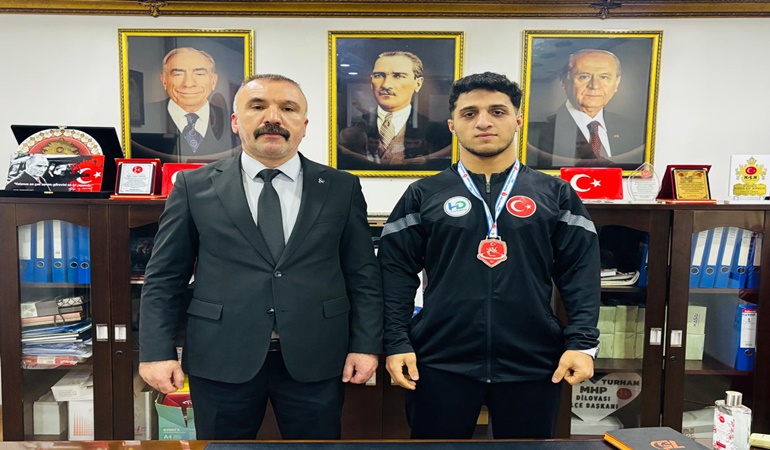 MHP Dilovası İlçe Başkanı Turhan’dan Türkiye ikinci olan Boz’u tebrik etti