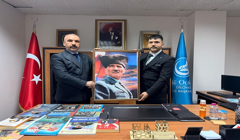MHP Dilovası’ndan Ülkü Ocakları’na tebrik ziyareti