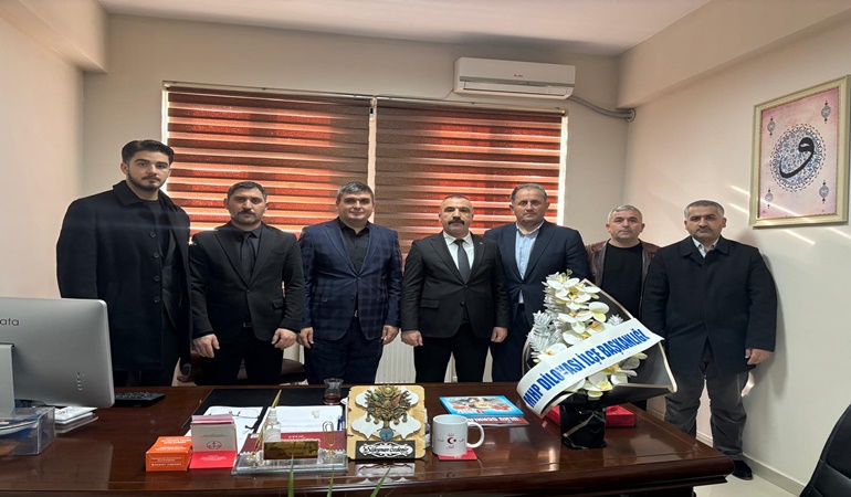 MHP Dilovası yönecileri yeni Müdür Özdemir’i kutladı