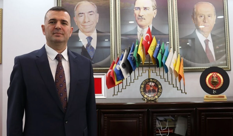MHP Genel Merkezi’ne o başkan da yaranamadı! Görevden alındı