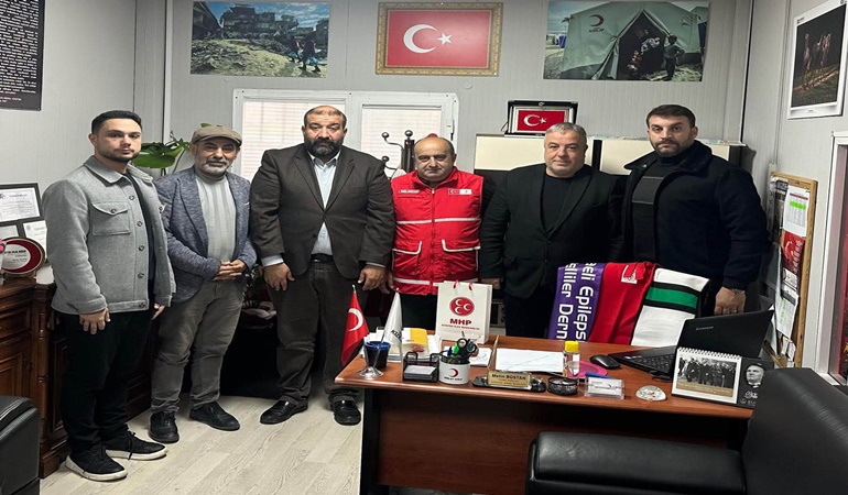MHP’lilerden Kızılay Körfez Şubesi’ne teşekkür