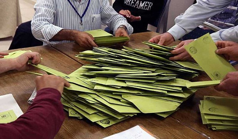 MHP’nin oyu arttı, İYİ Parti’nin düştü