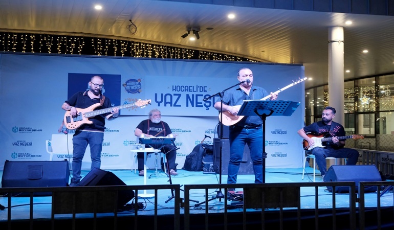 Milli İrade Meydanı’nda konser coşkusu