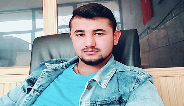 Minibüsün içinde kafasına sıkarak intihar etti