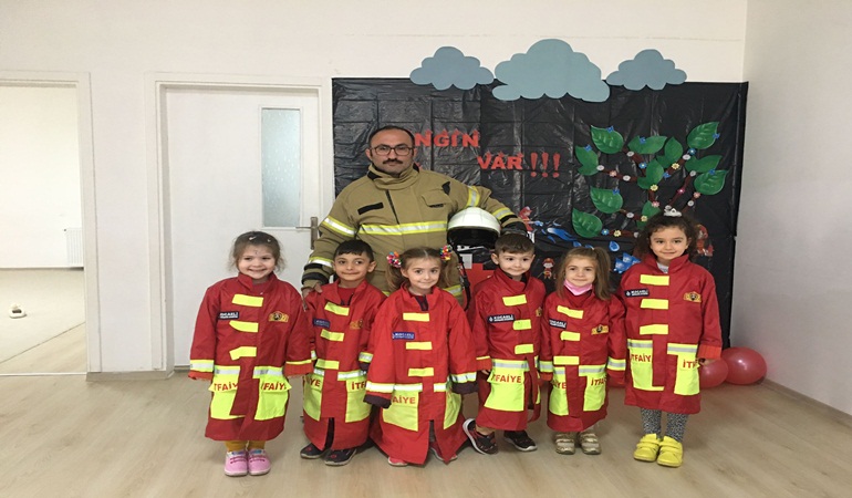 Minik öğrencilere İtfaiyecilik anlatıldı