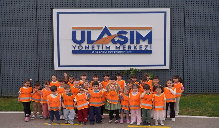Miniklere uygulamalı trafik güvenliği eğitimi
