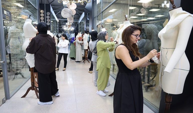 Moda Akademisi’nde 480 aday, jüri karşısında yeteneklerini sergiledi