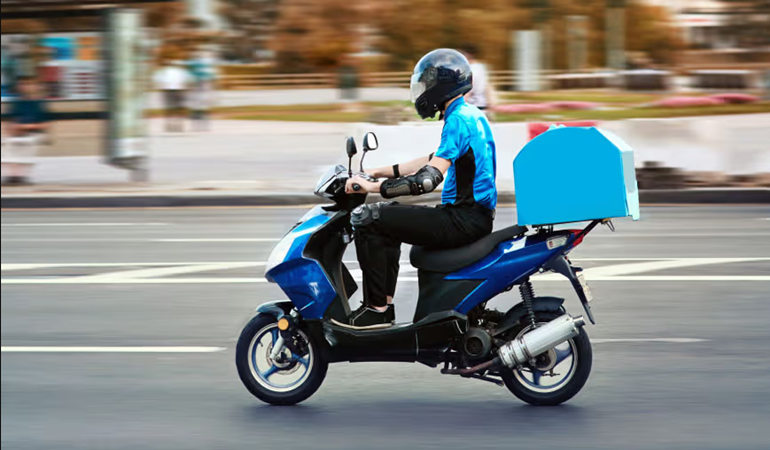 Motokuryelere öğlene kadar trafiğe çıkma yasağı!