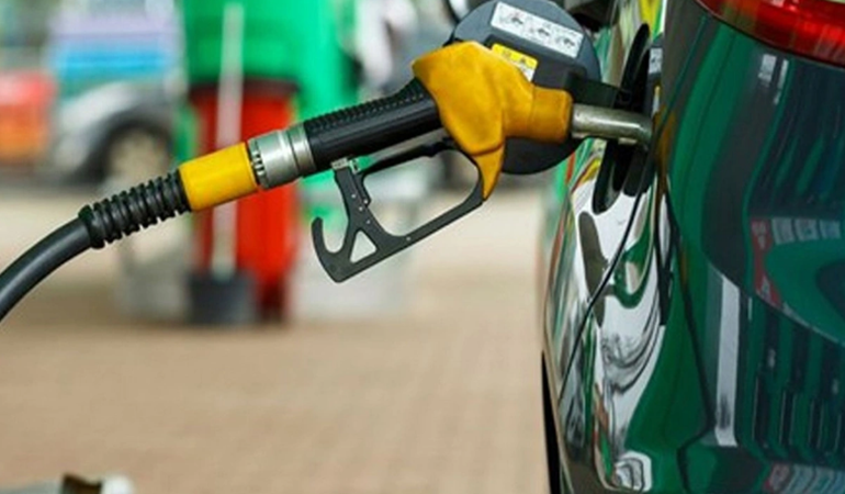 Motorinden sonra benzine de seçim indirimi geliyor