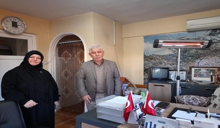 Muhtar adayı Nilay Üçer’den muhtar Kadir Yeşil’e ziyaret