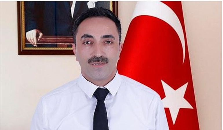 Muhtar Mehmet Özay belediye başkan adaylığı için başvurma kararı aldı