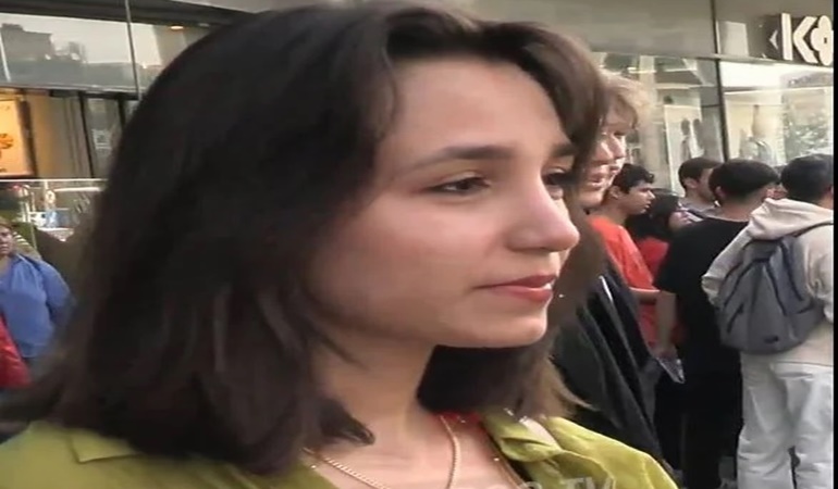 Mültecilerin, ülkemdeki kadınlara ve çocuklara neler yaptığını görebiliyorum