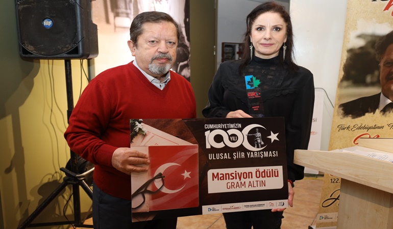 Nazım Hikmet İzmit’te şiirleriyle anıldı 