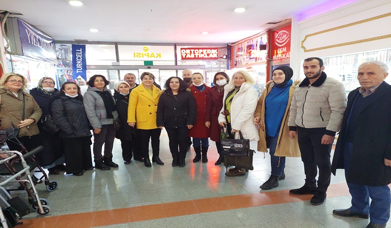 Ne olur gelin ülkemizin üstüne güneş gibi doğun!