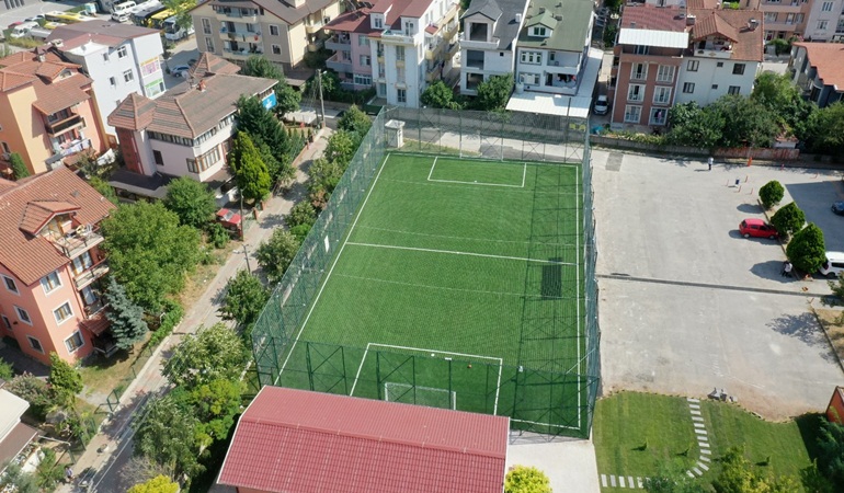 Nihat Gürer Spor Tesisleri açılışa hazırlanıyor