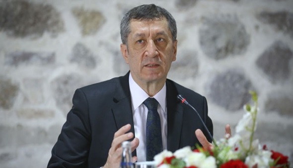 O bakan iki soruya yanıt veremedi 