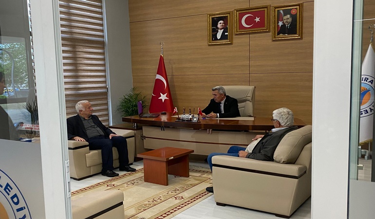 O başkan makam odasını zemin kata taşıdı