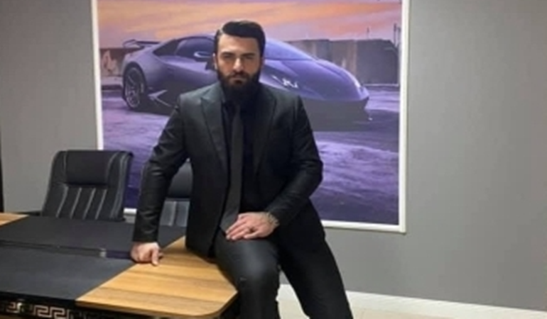 O başkanın oğlu yol kenarında ölü bulundu