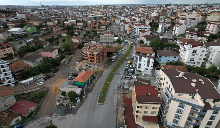 O ilçedeki cadde 17 milyon TL harcanarak yenilendi