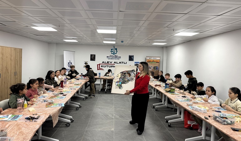 Öğrenciler atıkları sanata dönüştürdü